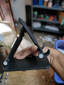 Black Adjustable Mobile Phone Stand