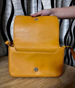 Mast &amp; Harbour Crossbody Bag