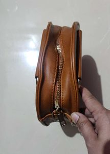 Brand New Slingbag Without Tag.