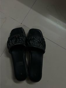 Allen solly flipflops heels not used much