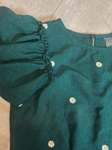 Cute embroidered green tunic