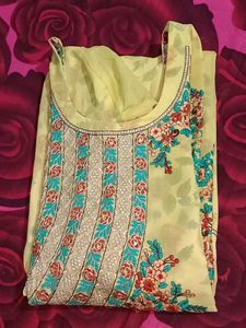 Used Kurti But looks Good