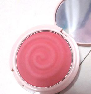 MyGlamm Frozen Raspberry Blush