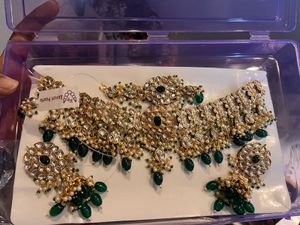 Exquisite Kundan Pearl Jewellery Set