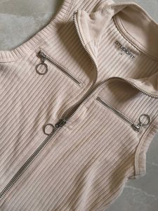 Ribbed Zip-Up Sleeveless Top