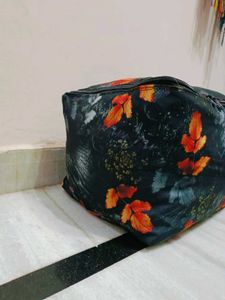 🇳🇿💫🎀Stylish Floral Storage Bag
