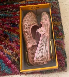 With Box Rose Gold Kids Girls Belly  32 Size, Uk 3