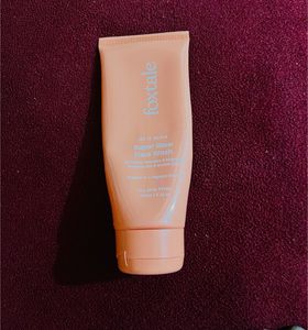 Foxtale Super Glow Face Wash