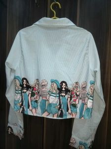 Striped Graphic Print Cropped Shirt