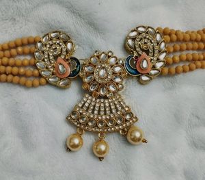 🆕Beautiful choker set.        jewelry, necklace, choker, forever21, beauty, women, beads, kundan, jaipurjewelry, earrings, chain,