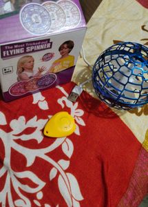Flying Spinner Toy - Fun for All Ages!