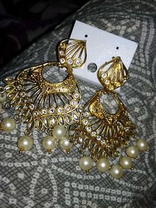 Elegant Gold Pearl Drop Earrings