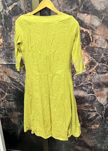 Elegant Embroidered Lime Green Kurta