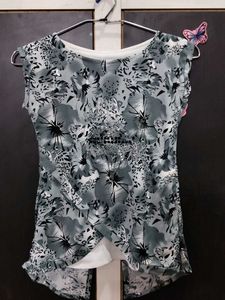 Stylish Floral Print grey colour Top