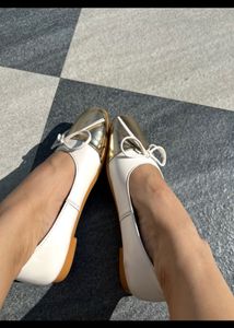 White And Golden Bow Ballerina From SsS