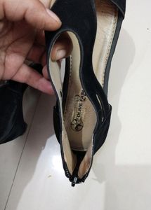 Black Sandal💥 Fixed Price