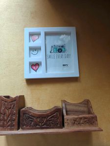wooden Pen stand & mini plastic frame