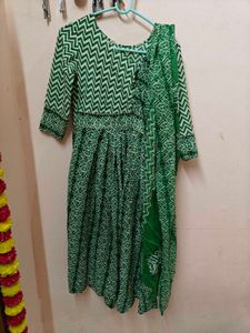 Elegant Green Floral Maxi Dress