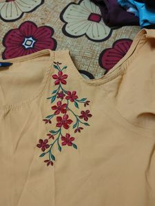 Tokyo Jane Cold Shoulder Floral Top