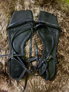 H&amp;M Slipper