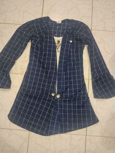 Chic Navy Checked top
