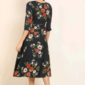 Black A line top with pockets...😍