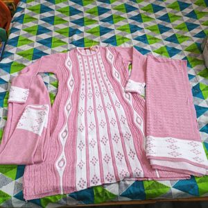 Pink & White Knitted Kurta Set