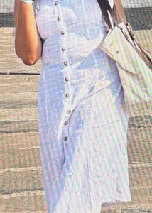 Chic Sleeveless White Button-Up Dress
