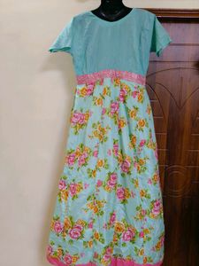 Beautiful one piece gawon Set