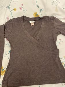Soft Long Sleeve V-Neck Top, USA, Small