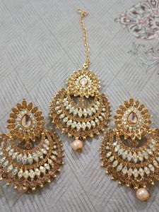 Earring With Mangtika