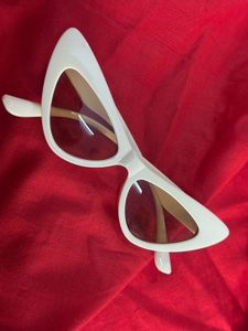 Trendy Sunglasses for Your Next Getaway