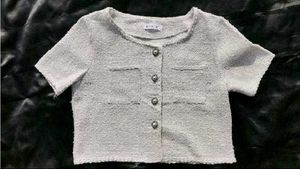Chic White Tweed Cropped Jacket
