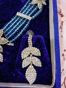 Stunning Blue Beaded Necklace &amp; Earring Set
