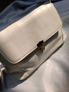 PRICE DROP🔥 Pinteresty White handbag