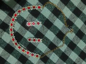 Elegant Red Stone & Pearl Necklace Set