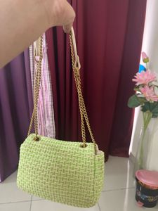 H&amp;M Chic Green Woven Chain Bag