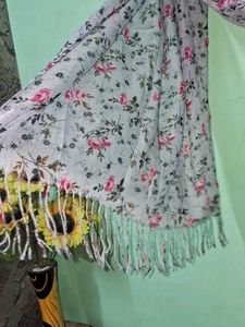 Floral Print Scarf with Tassels of 1