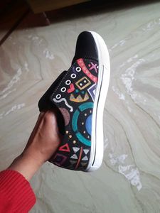Pattern Sneakers- new