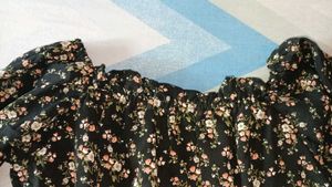 Floral Print Off-Shoulder Top