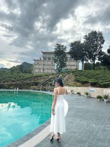 Elegant White Midi Dress
