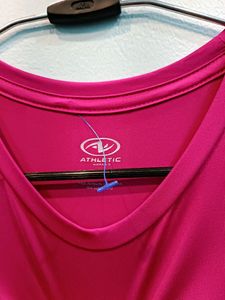 🇦🇺 Athletica Imported Tshirt