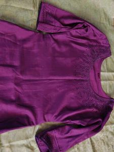 Elegant Embroidered Purple Kurta