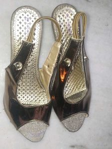 Elegant Metallic Slingback Heels