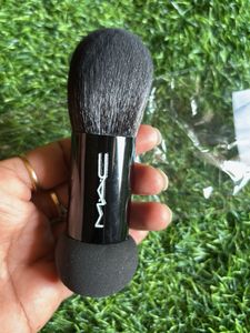 MAC Makeup Duo Brush