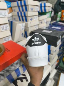Adidas Superstar Sneakers