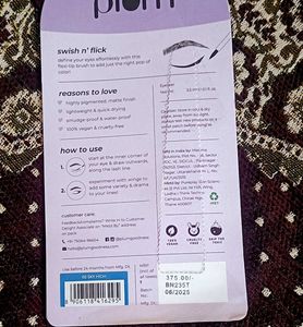 Plum Sky Blue Eyeliner