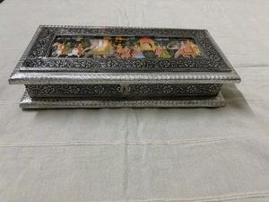 Decorative Vintage Style Gifting Trinket Box