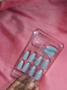 Fake nails