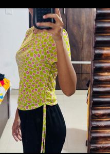 Funky Floral Print Ruched Tee